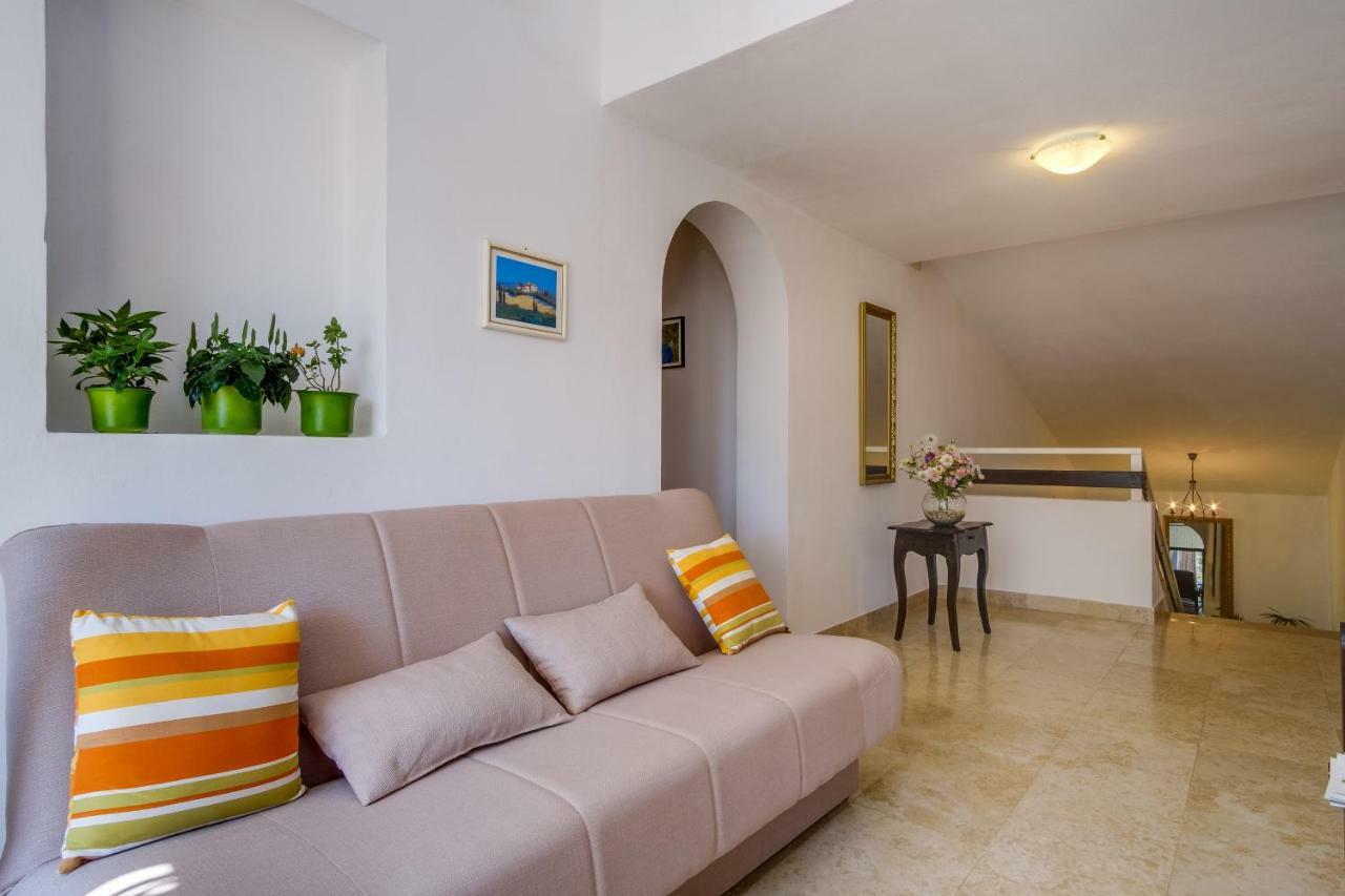 Mirella * Mali Losinj